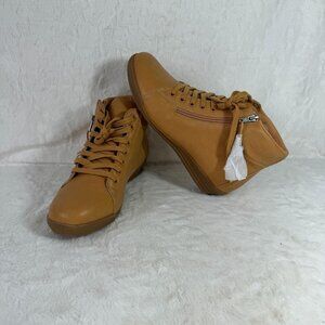 Comfort View Glendaly Tan High-Top Sneakers With Side Zipper & Lace-Up Closure